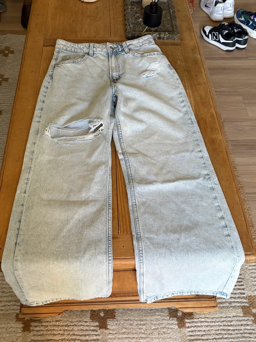 Light Wash Distressed Wide-Leg Women’s Jeans